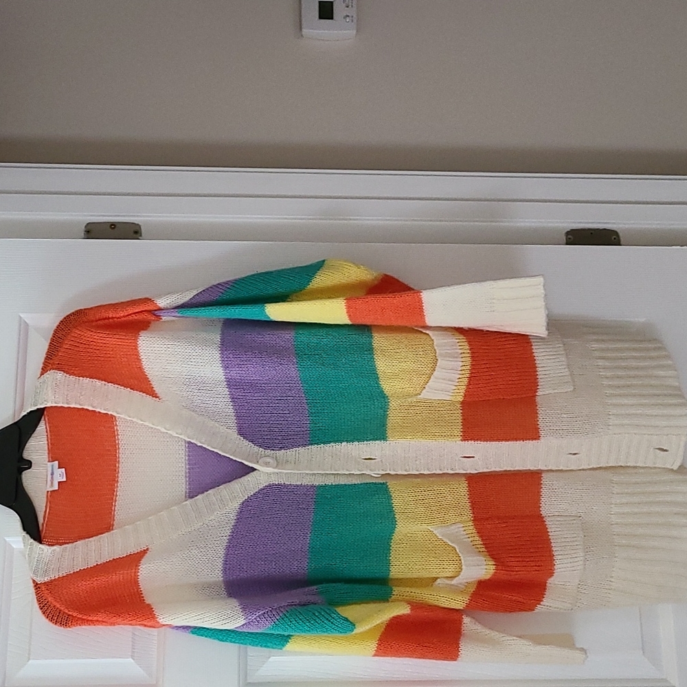 3/$20 Gently Used Lularoe Lucille Cardigan M